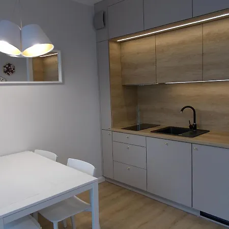 Kwartal Rozy Wiatrow Apartament 9 *